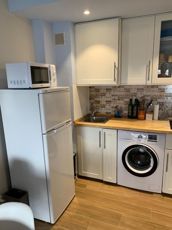 Cosy Apartment In L Escala, 7 Mins Walk To The Closest Beach, Riells L' Escala Ngoại thất bức ảnh