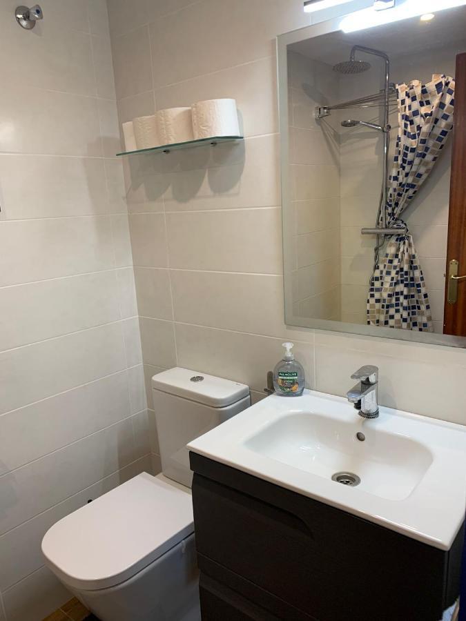 Cosy Apartment In L Escala, 7 Mins Walk To The Closest Beach, Riells L' Escala Ngoại thất bức ảnh