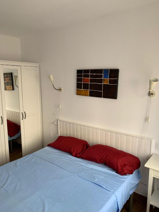 Cosy Apartment In L Escala, 7 Mins Walk To The Closest Beach, Riells L' Escala Ngoại thất bức ảnh