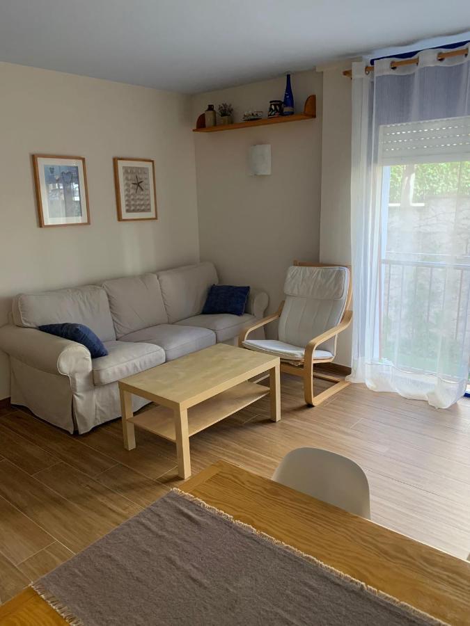 Cosy Apartment In L Escala, 7 Mins Walk To The Closest Beach, Riells L' Escala Ngoại thất bức ảnh